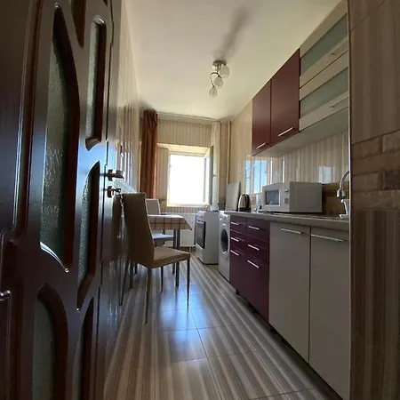 Les Garcons I Adi - Spacious View Near Metro Lejlighed *