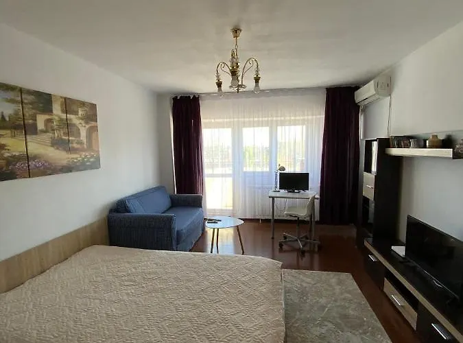 Le Garcon De Adi-cosy,quiet,spatious Апартаменти *